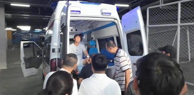 图赫尔批补水暂停:破坏足球特性,像把比赛切成四节